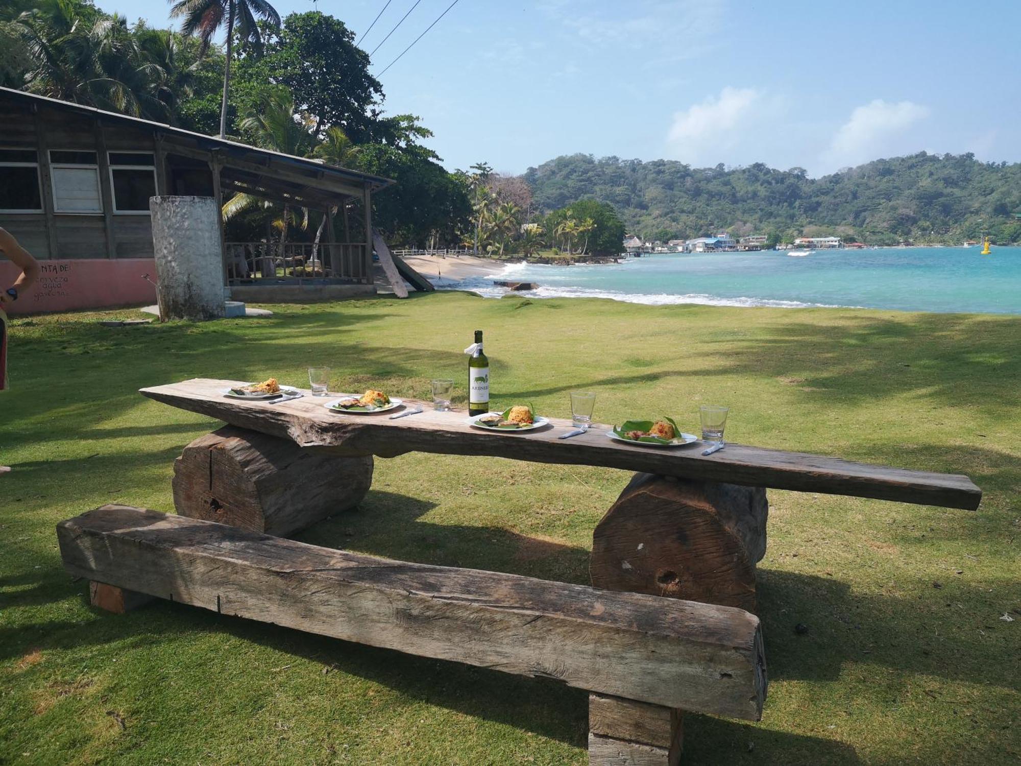 Cafe Del Mar Sapzurro Bed & Breakfast Ngoại thất bức ảnh